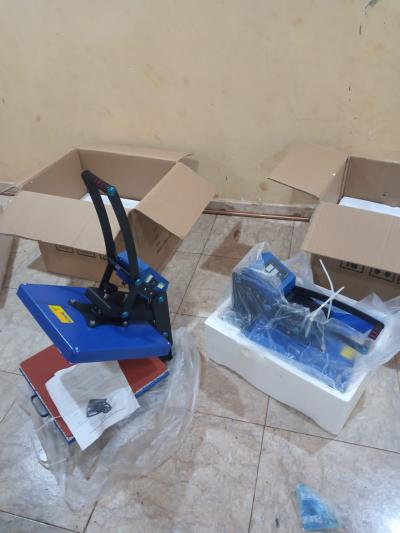 Materiel Professionnel > Dakar > machine flocage decoupe - Petites annonces  gratuites au Sénégal - Petite annonce Senegal .::.