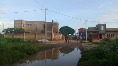 Terrain de 600 mètres carrés à vendre à Gandig