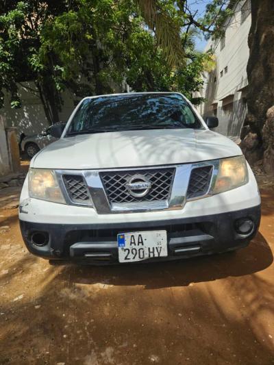 Nissan NAVARA 2015