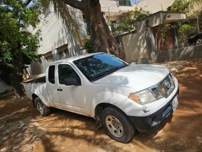 Nissan NAVARA 2015