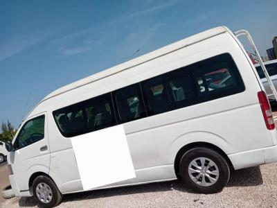 LOCATION DE MINI BUS TOYOTA HIACE  