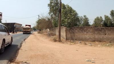 Terrains 300 mètres carrés à vendre à Nguérig