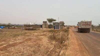 Terrains 200 mètres carrés à vendre à Ndayane 