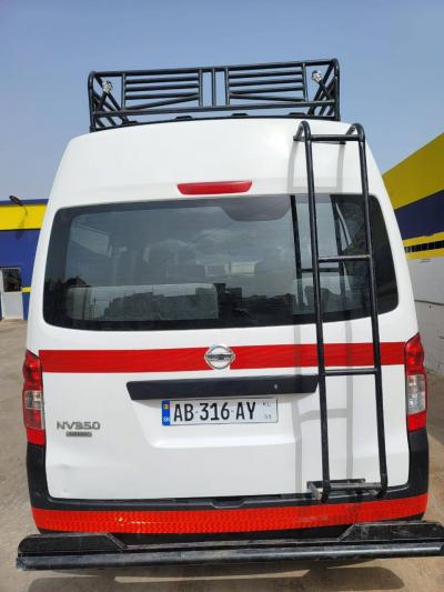 LOCATION DE MINI BUS NISSAN 12 places 