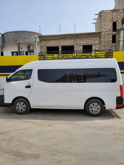 LOCATION DE MINI BUS NISSAN 12 places 