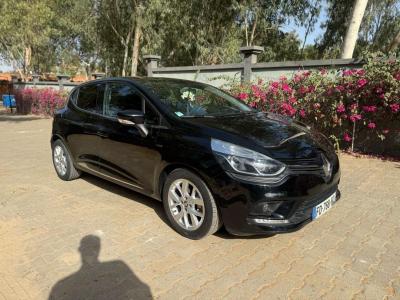 Renault Clio 4 TCD Limited. Essence, boite manuel.