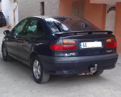RENAULT LAGUNA1