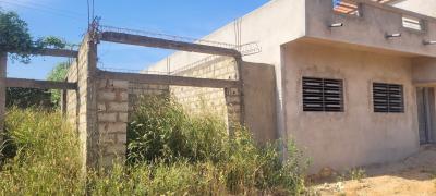 Maison inachevé à vendre 