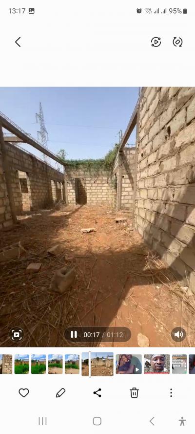 Maison inachevé à vendre 