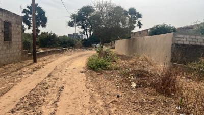 Terrain 300 mètres carrés à vendre à Saly Sén
