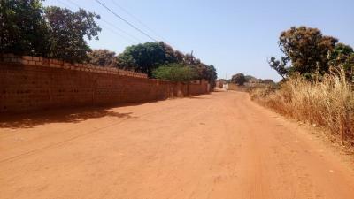 Terrains 300 mètres carrés à vendre à warang S