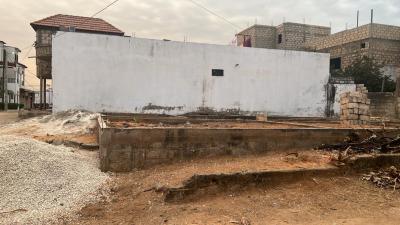 Terrain 300 mètres carrés à vendre à Saly Sén