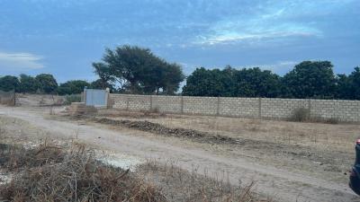 Terrains 225 mètres carrés à vendre à Tène to