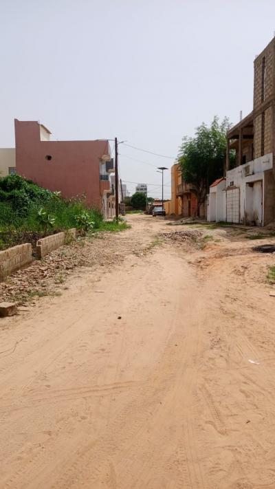 Terrain 300 mètres carrés à vendre à Saly Sénégal