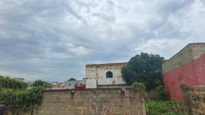 Terrain 300 mètres carrés à vendre à Saly Sénégal