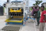 Machine à blocs de béton mobile Sumab Euroblock  Machine à blocs de béton mobile Sumab Euroblock