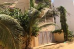 Une villa r+2 de 400m2 angle almadies  Une villa r+2 de 400m2 angle almadies